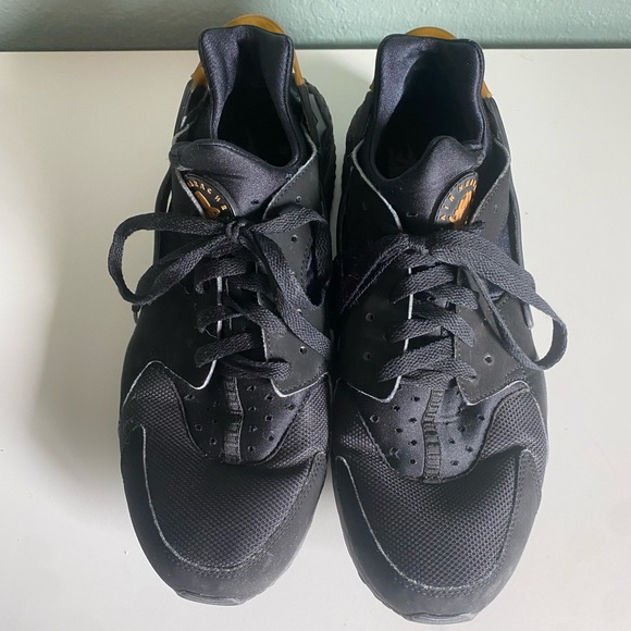 Nike Air Huarache Sneakers - Picture 8 of 10